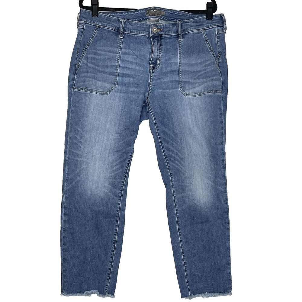 Torrid Womens Size 18 Crop Boyfriend Vintage Stretch Jeans #FeelTheStretch